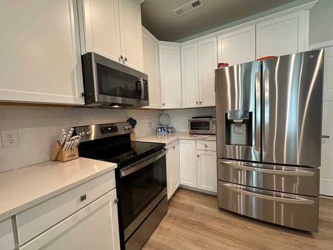 Photo - 1349 Crescent Ridge Dr