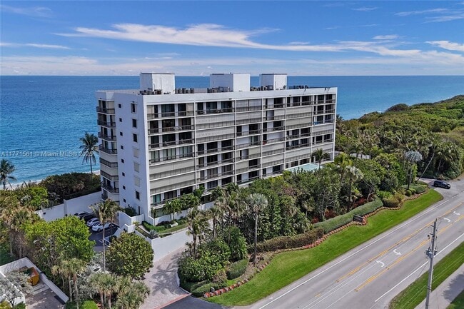 Building Photo - 2000 N Ocean Blvd Unit 1030 Rental