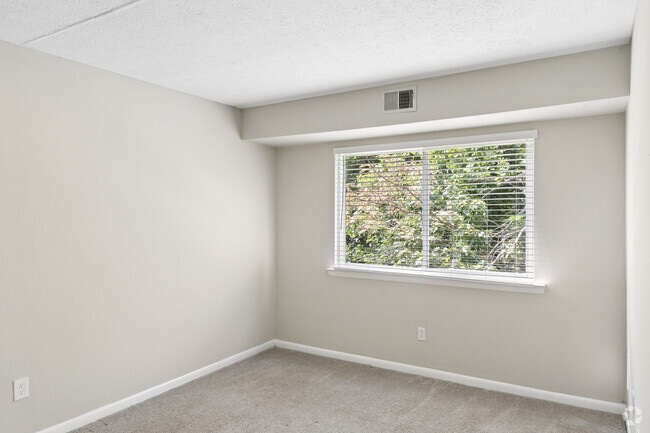 Sierra - 2BR, 2BA - 970SF - Bedroom