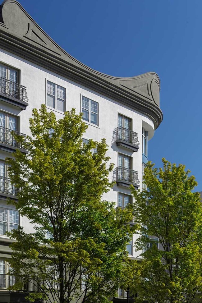 Buckhead 960 Apartments For Rent in Atlanta, GA