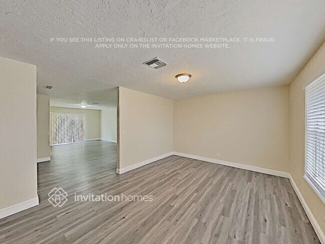 Photo - 4582 Carthage Cir N