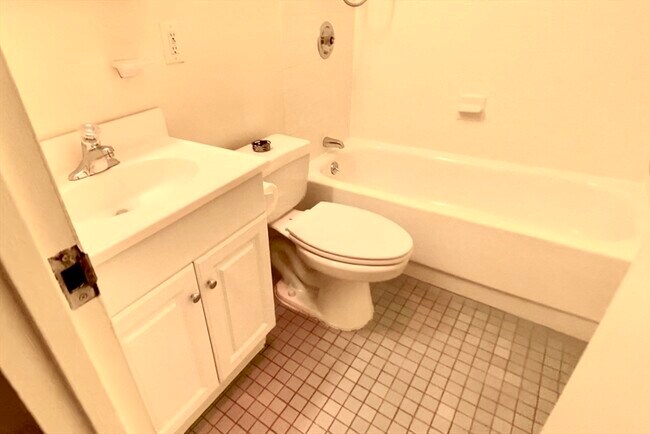 Photo - 44 Washington St Unidad 612