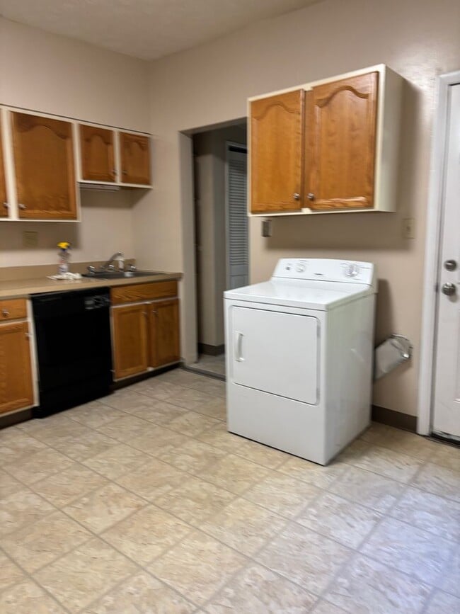 Photo - Mt Washington 2 Bedroom Duplex Unit 6