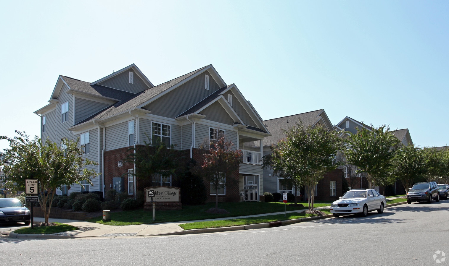 Photo - Highland Village Apartments