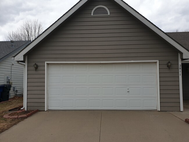 Building Photo - 2811 Winterbrook Cir