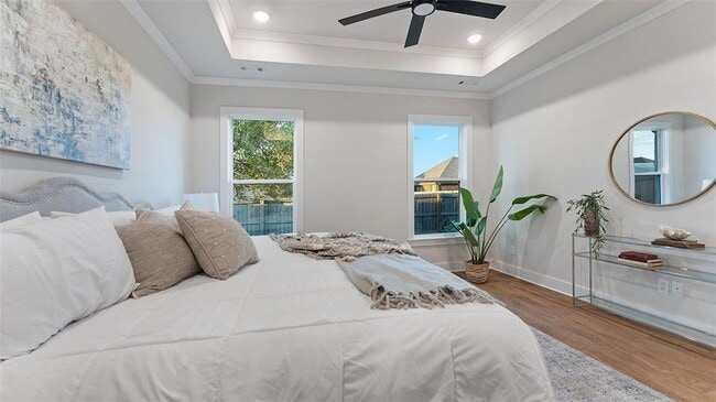 Photo - 1831 Utopia St