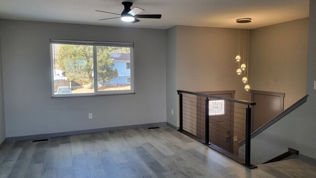 Photo - 4 Bedroom, 1.75 Bathroom - Freshly Updated! Available Now!