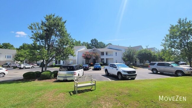 Photo - 210 Fullford Ln