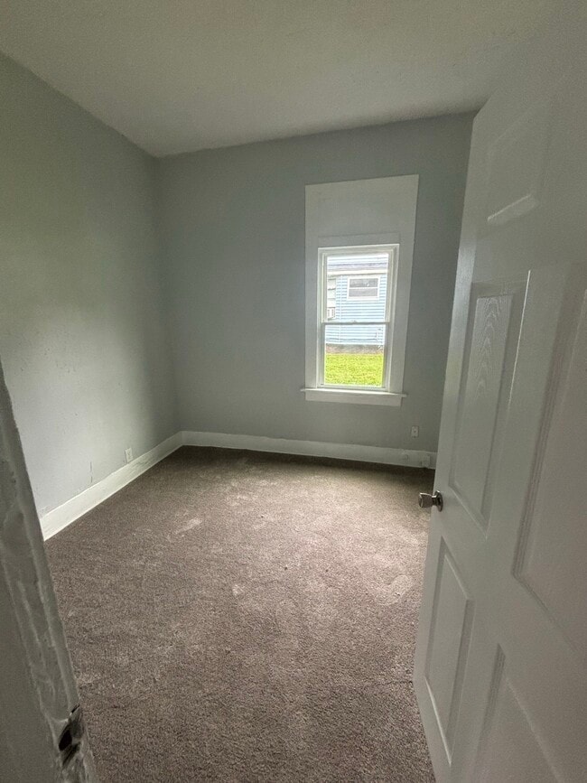 Photo - 317 S Grand Ave