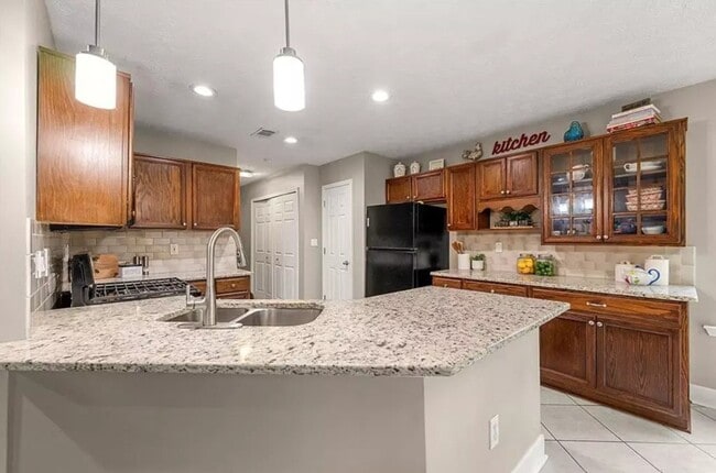 Photo - 1324 Pinebreeze Way