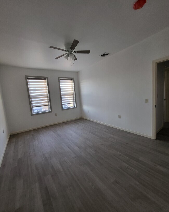 Photo - 500 W Side Ave Unidad a