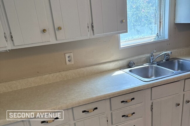 Photo - 1111 Hayes Ave