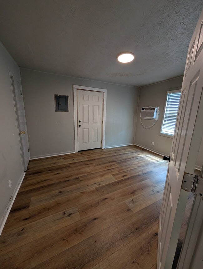 Photo - 622 N 12th St Unit 1