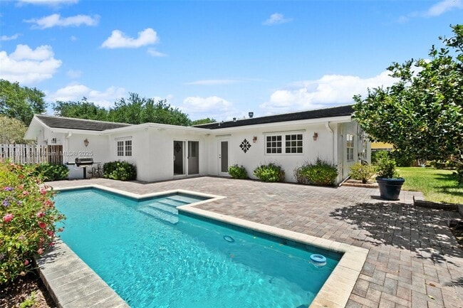 Photo - 2070 NE 54th Ct House
