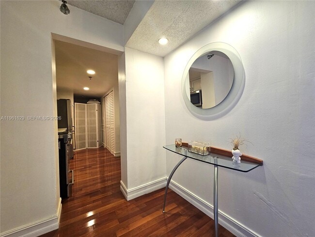 Photo - 3200 Collins Ave Unit 9-6