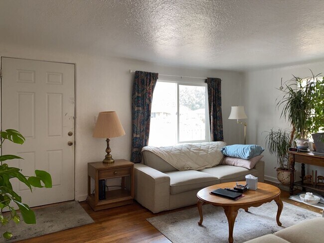 Photo - 1127 W Mulberry St Unit 1