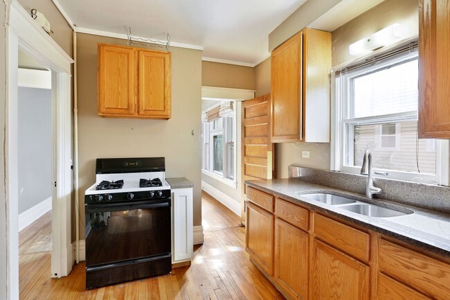 Photo - 3126 Emerson Ave S Unit 1