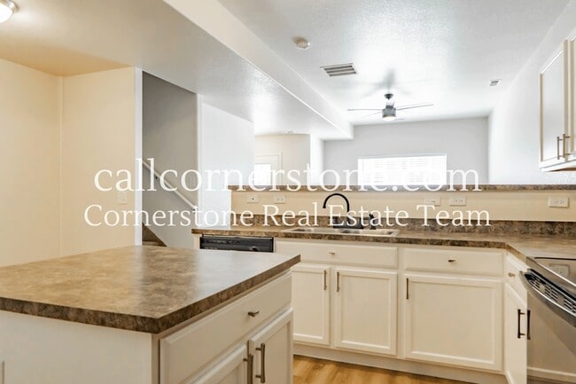 Photo - 2138 Phillips Alley