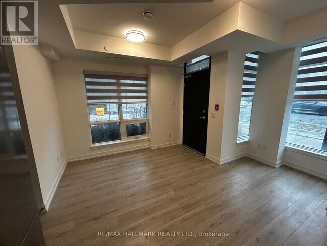 Photo - MAIN - 34-851 SHEPPARD AVENUE W