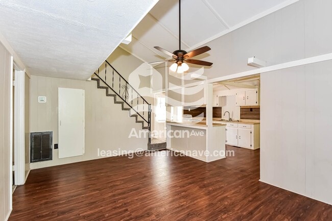 Photo - 130 Pinestraw Cir