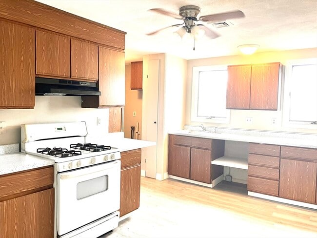 Photo - 49 N Federal St Unit 3