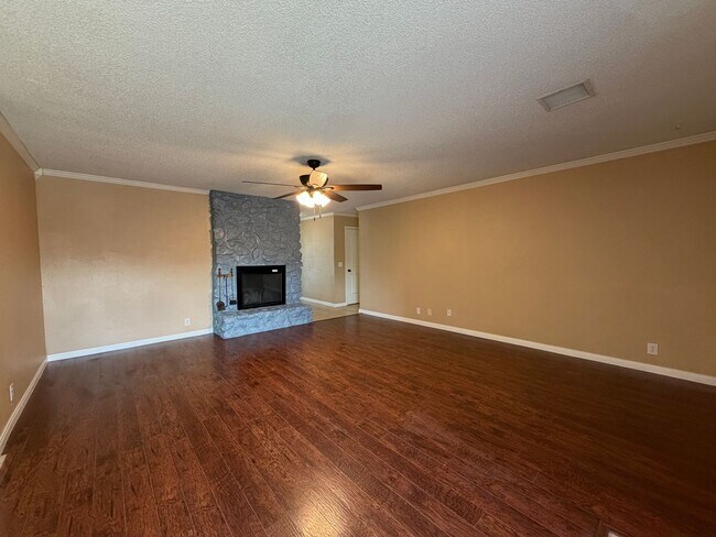 Photo - 3-bedroom, 2-bath rental in the heart of Tulsa, located in the highly desirable Union School Dist...