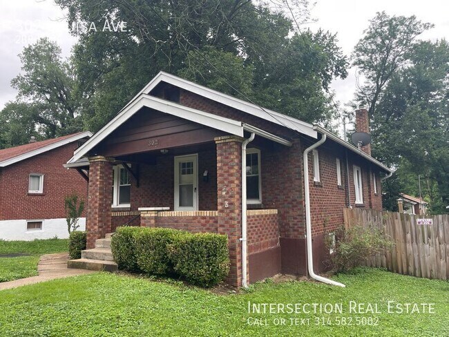 Photo - 302 Louisa Ave