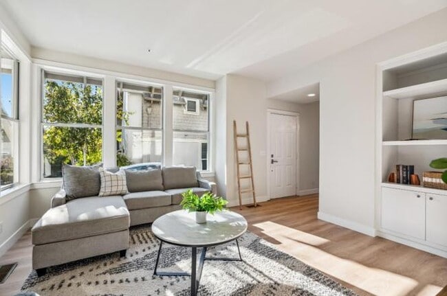 Photo - 217 Roosevelt Terrace