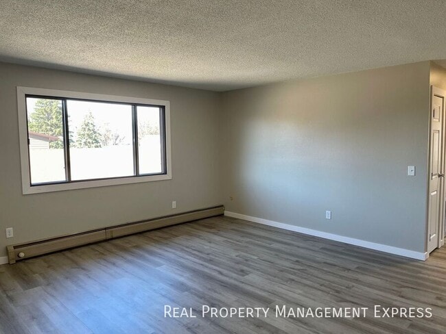 Photo - 2 Bedroom Apartment on the West Side Unit 4908 - 06