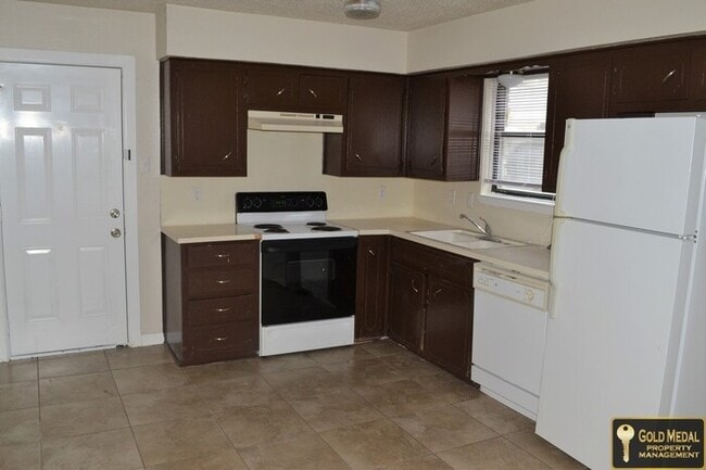 Photo - 4707 Westcliff Rd