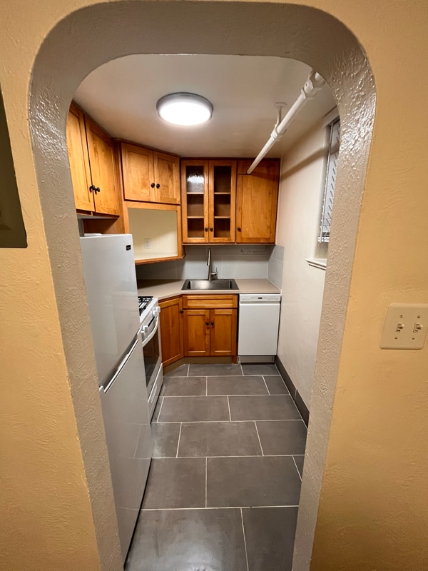 Photo - 1140 N Marion St