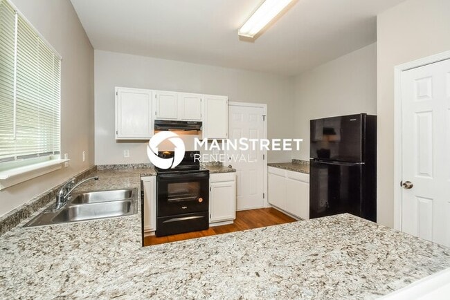 6 Bedroom Pet-Friendly Home in Atlanta, GA with Main Street Renewal