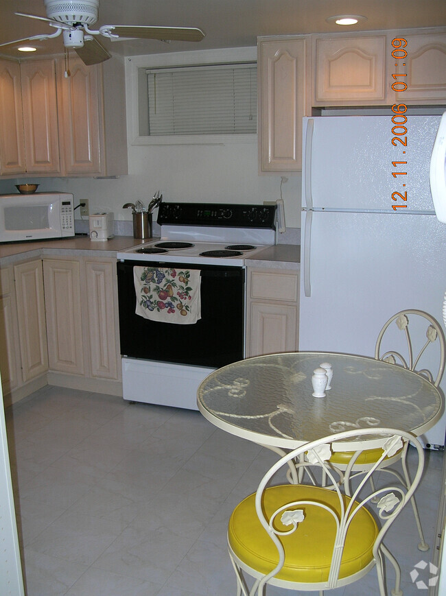 Building Photo - 5906 Grayson St Unit C Rental