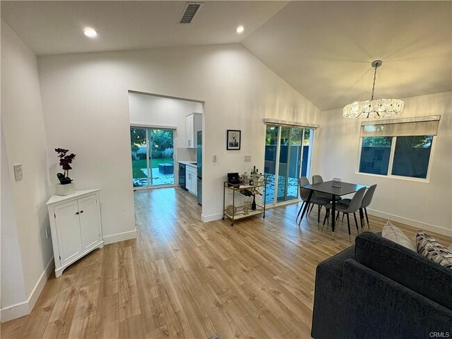 Photo - 502 N Avon St Casa