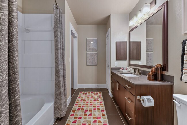 The Fairmount at Oak Lawn