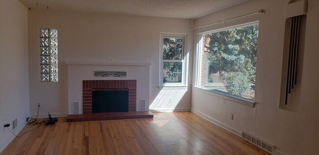 Photo - 901 Country Club Ave