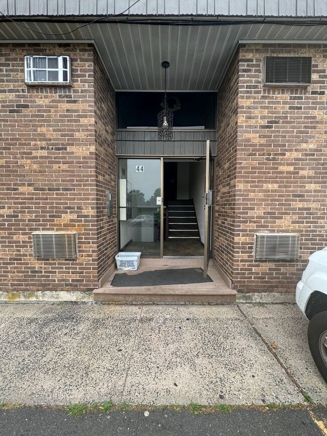 Photo - 44-46 Capitol Avenue Unit 103