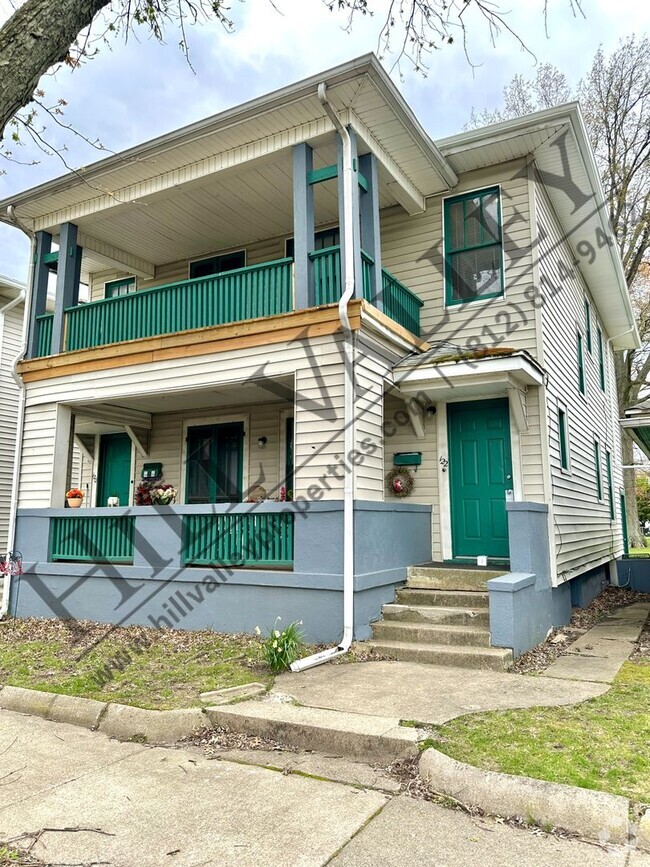 Building Photo - Two Bedroom Upper Rental