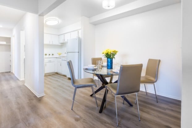 Dearborn View Apartments - Inkster, MI