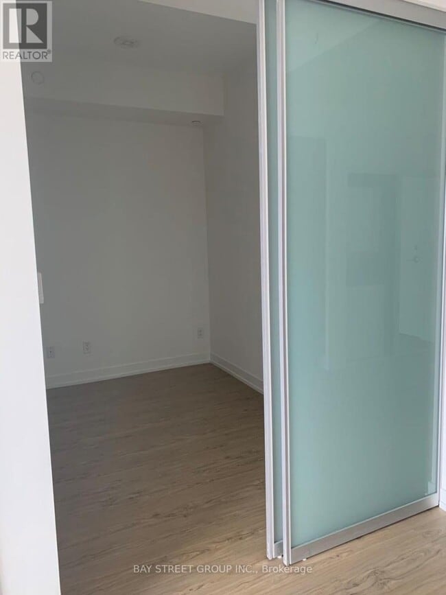 Photo - 85-3585 Wood St