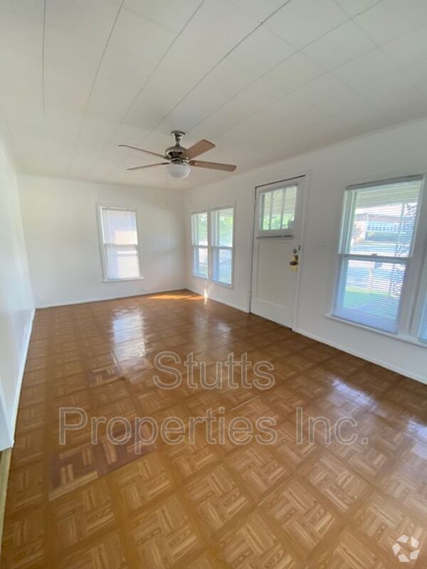 Building Photo - 116 Plum St Rental