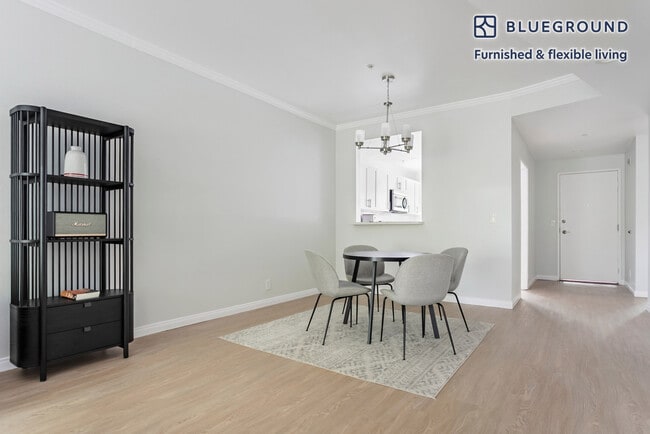 Photo - 16070 W Sunset Blvd Unidad FL2-ID1426