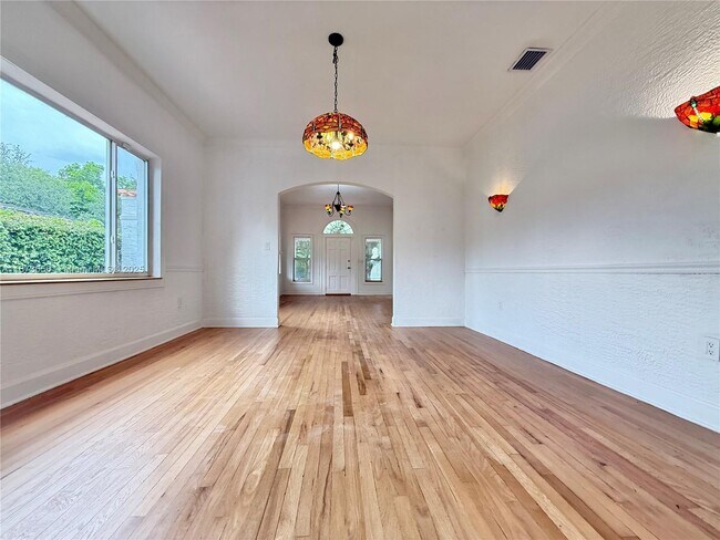 Photo - 1502 Tunis St