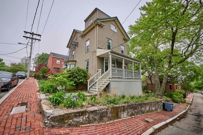 Building Photo - 41 Highland Park Ave Unit A