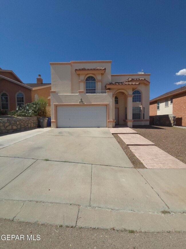 Building Photo - 3717 Hubble Dr