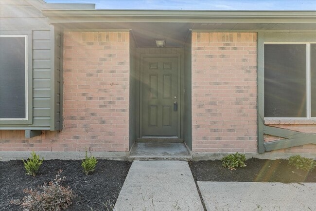 Photo - 9426 Willow Wood Ln