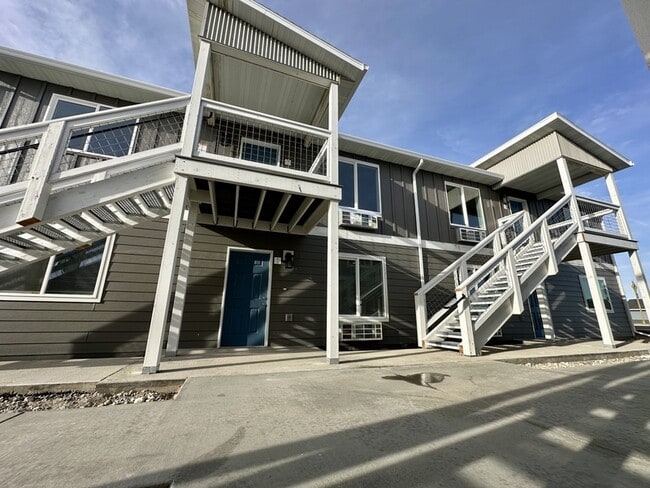 Photo - 3187 Queen Anns St