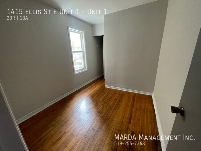 Photo - SPACIOUS 2BED/1BATH MAIN FLOOR UNIT IN WALKERVILLE! + HYDRO & GAS! Unit 1