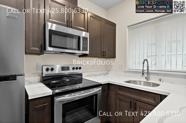 Building Photo - Move-in Ready in Tacoma, WA