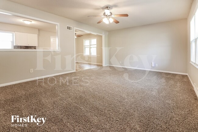 Photo - 5321 Booth Ave